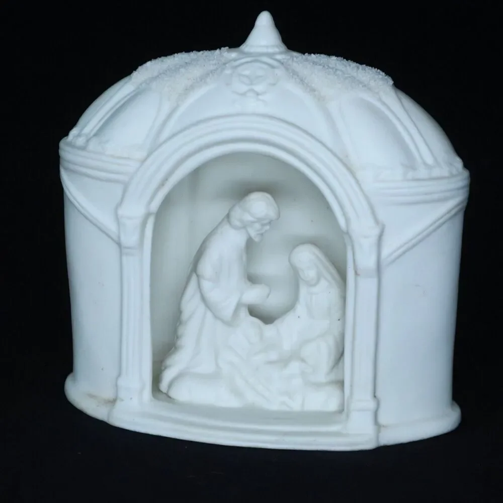 Nativity Vintage Off-White Ceramic
